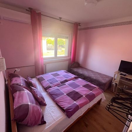 Abigel Apartman Morahalom Exterior photo